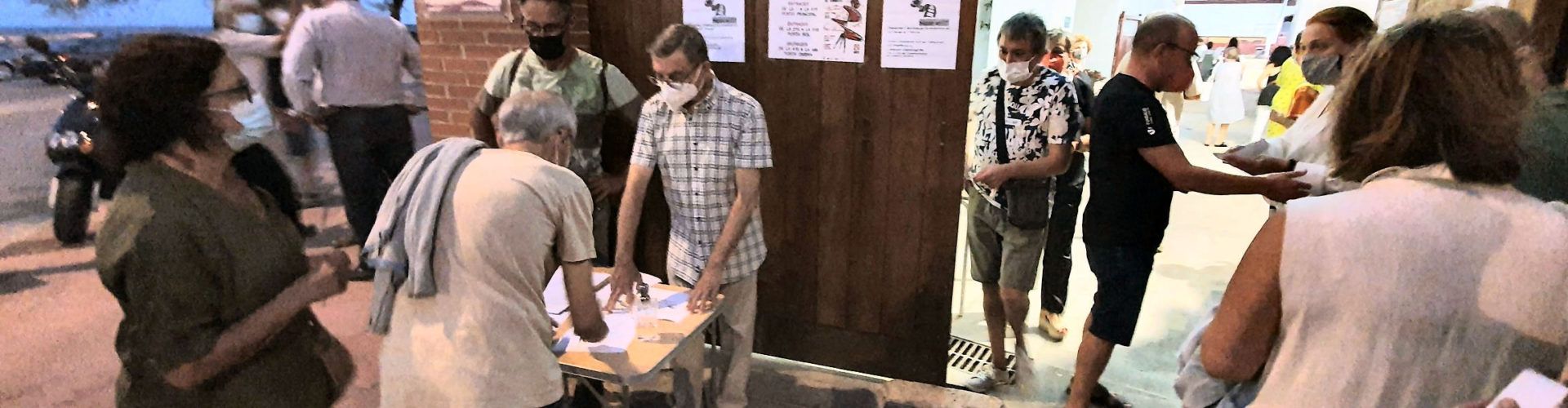 La població de Vinaròs dóna suport a la reobertura del JJ Cinema