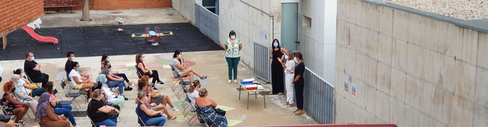 Els col·legis ja fan reunions amb les famílies