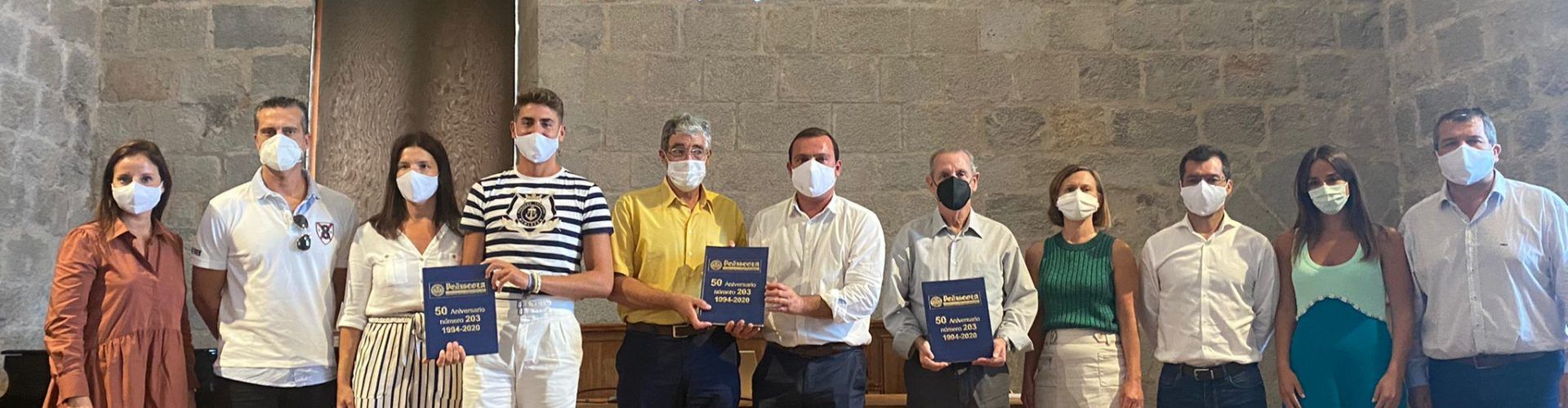 El Salón Gótico del Castillo acoge la presentación del Libro del 50 Aniversario de la Revista Peñíscola