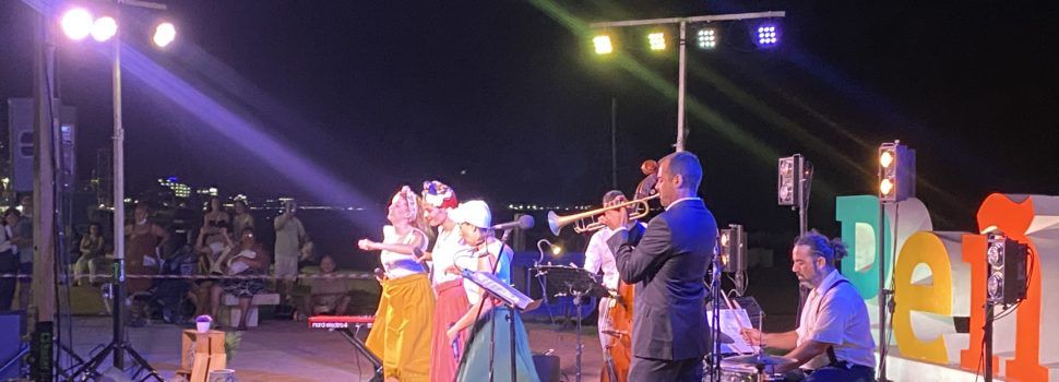 Més de 2.000 espectadors gaudeixen a Peníscola del Street Jazz Weekend en la seua edició inaugural