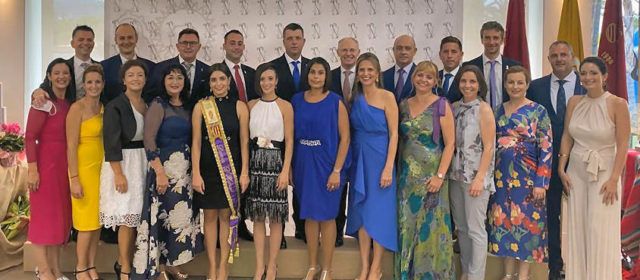 La Festa de Sant Antoni de Benicarló presenta la Dama 2022 i les noves parelles de majorals
