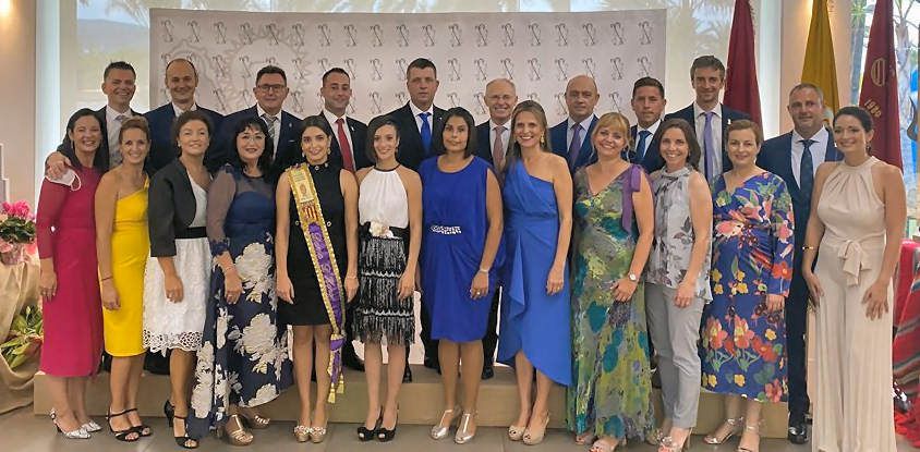 La Festa de Sant Antoni de Benicarló presenta la Dama 2022 i les noves parelles de majorals