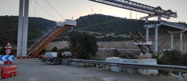Fotos: Creix l’arc del viaducte del port de Querol, a la N-323