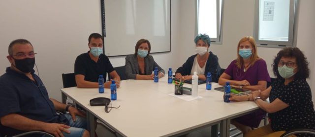 Els equips d’Atenció Primària de Vinaròs i Benicarló es reuneixen amb la directora general Martínez