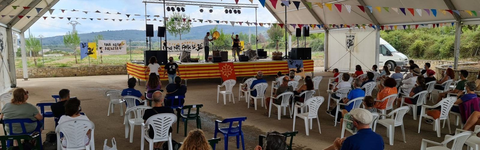 ‘Una nit folk’ reivindica la tradició valenciana amb èxit de participació a Albocàsser
