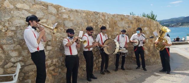 Peñíscola clausura hoy la segunda edición del Festival Rocart con éxito de participación