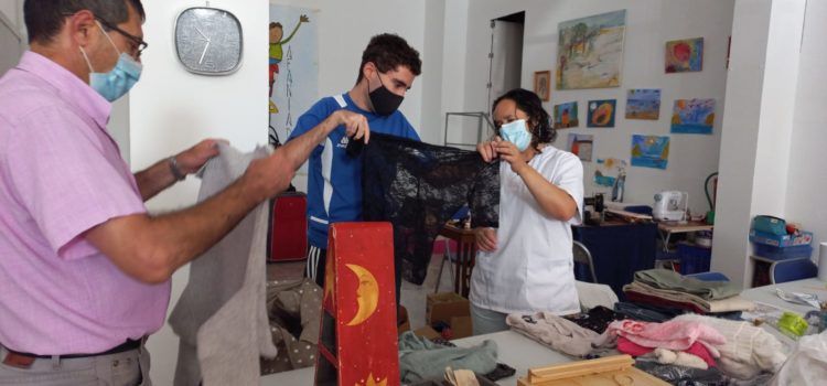 AFANIAD Vinaròs recoge ayudas para los habitantes de La Palma