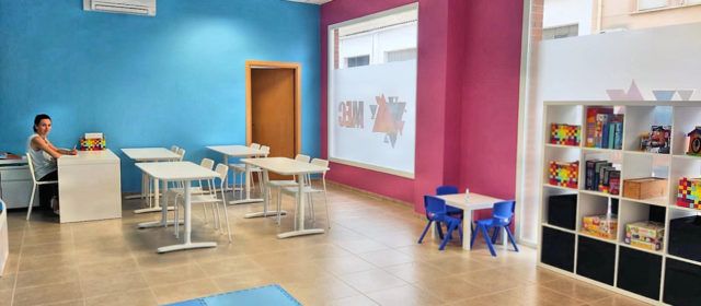 S’inaugura el centre d´aprenentatge d’anglès “My English Class” a Roquetes