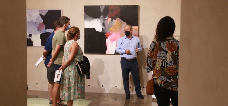 Artista y espectadores se reencuentran en el Mucbe de la mano de Iñaki Ruiz de Eguino