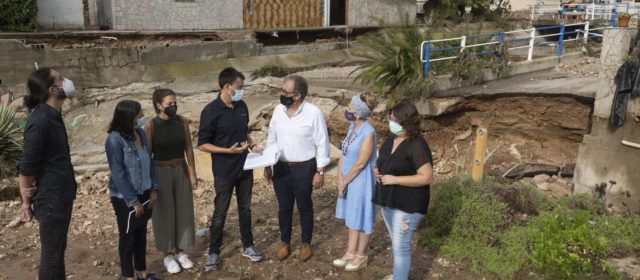 La delegada de Presidencia y el presidente de la Diputación visitan la “zona catastrófica” de Vinaròs