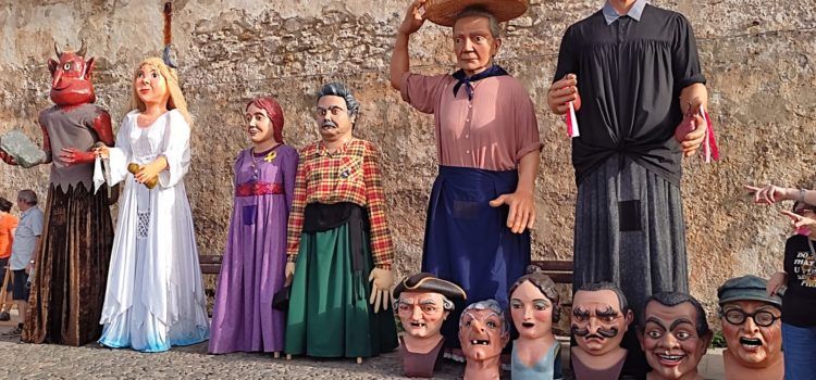 Els Nanos i Gegants de Vinaròs, la sortida més internacional de la història