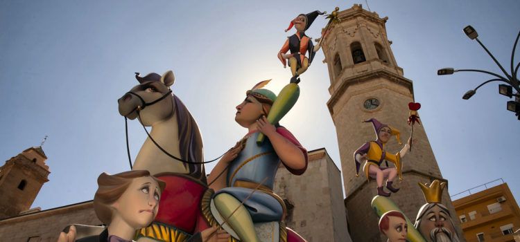 La Diputació de Castelló s’alia amb Borriana i Benicarló per a reactivar amb força les Falles d’octubre