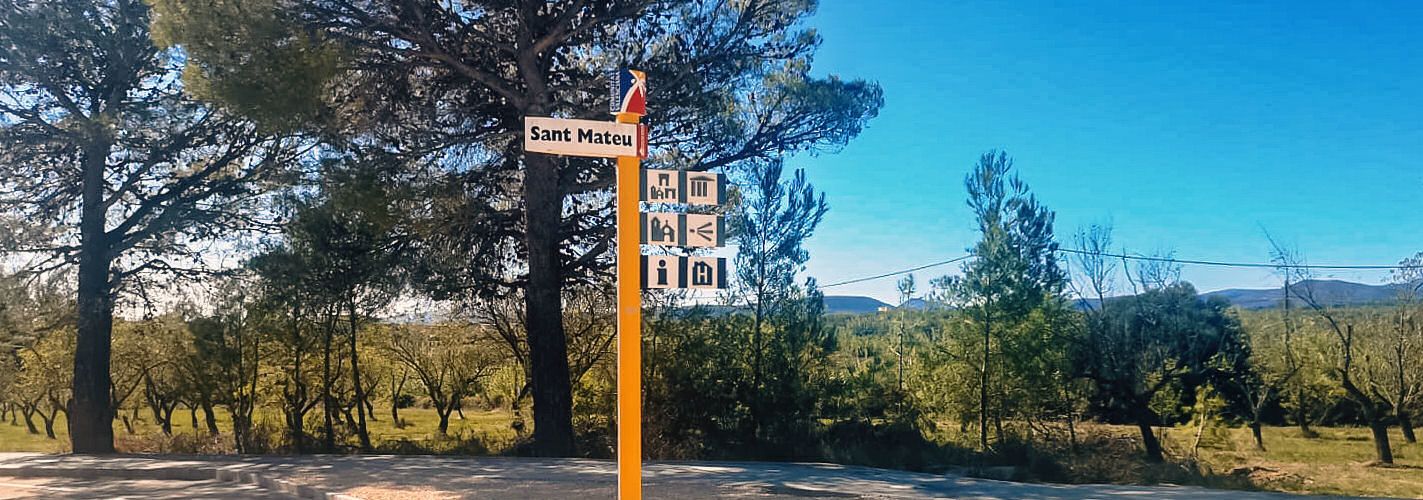 Obras Públicas construye un paseo peatonal en Sant Mateu para mejorar la seguridad vial y dignificar el acceso norte a la localidad