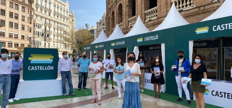 Vinaròs promociona la seua oferta turística en una acció de carrer a València