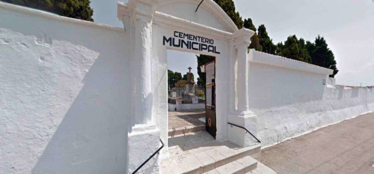 Vinaròs ultima les feines d’adequació al cementeri municipal per al Dia de Tots Sants