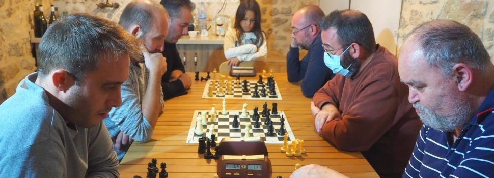 Enoc Altabás lidera el grup B  de l’Individual d’escacs de Tarragona