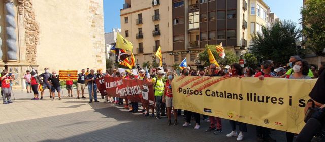 Vídeo i fotos: Marxa independentista Vinaròs-La Ràpita