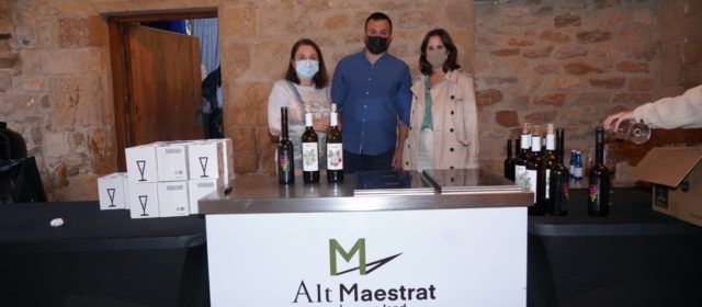 Benassal degusta tapes i vins per a inaugurar el Mes de l’Avellana