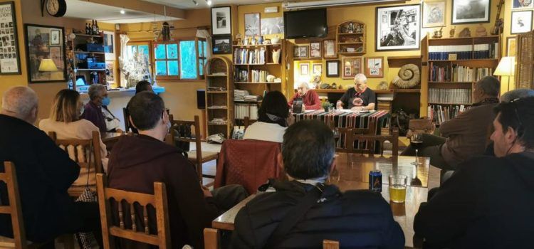 Vallibona presenta “Versos a muntanya” amb els poetes Josep Mir i Josep Segura