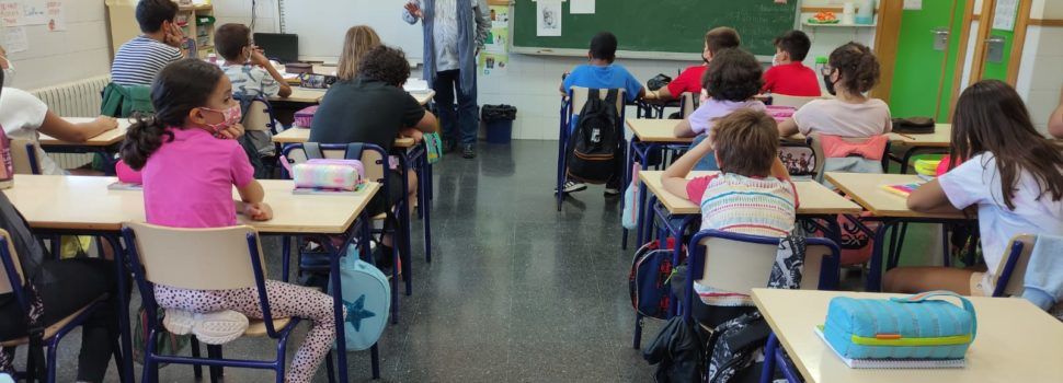 Peñíscola comparte con los escolares el legado de Berlanga y su relación con la ciudad