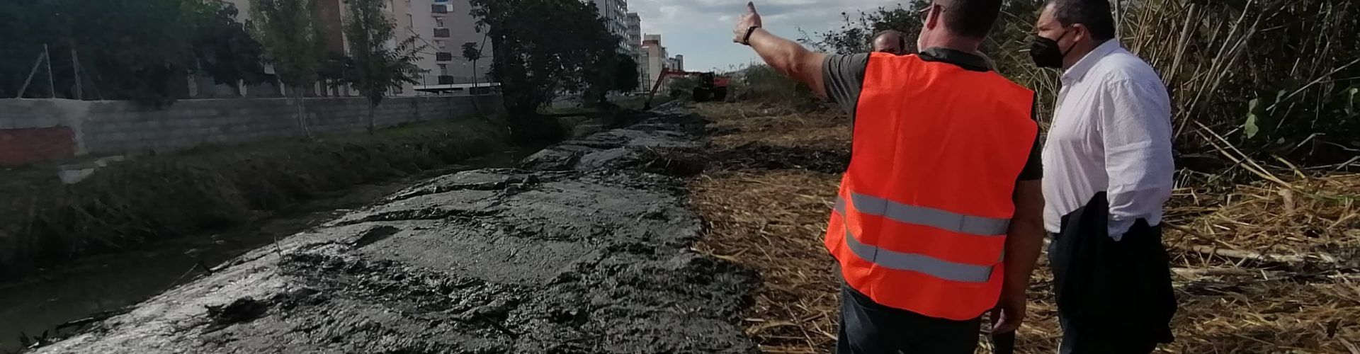 Finalitzen les tasques de dragatge en la séquia Sangonera de l’aiguamoll de Peníscola