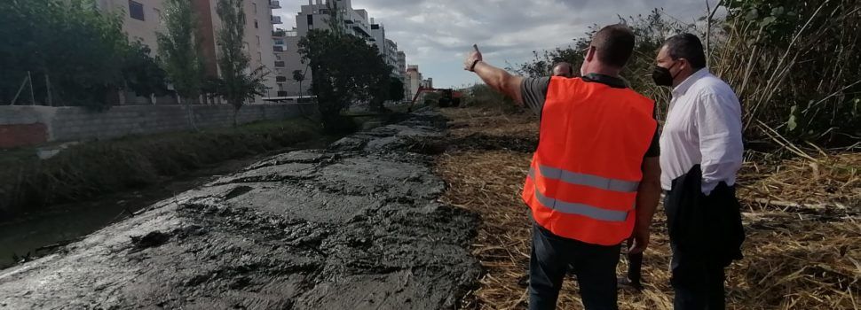Finalitzen les tasques de dragatge en la séquia Sangonera de l’aiguamoll de Peníscola