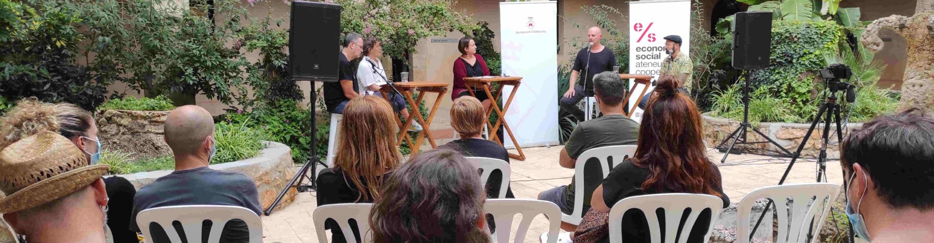 El carrer principal d’Ulldecona es converteix per un dia amb la fira Àgora en l’aparador de l’economia social i cooperativa