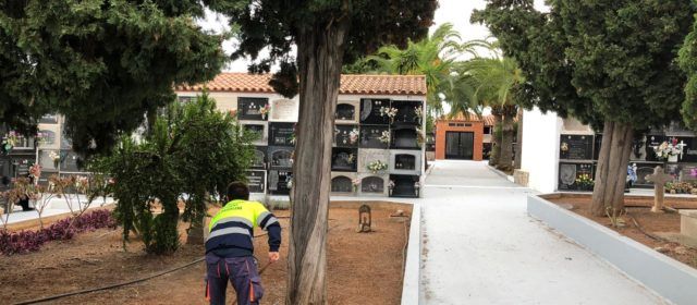 Santa Magdalena condiciona el cementeri municipal
