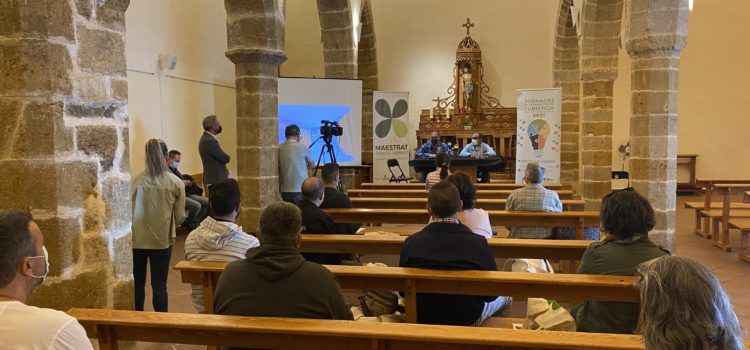 Empresaris i tècnics de turisme aborden tècniques per a potenciar l’arribada de turistes a la destinació turística Maestrat, Ànima Interior