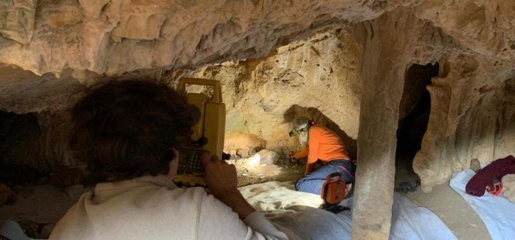 Finalitza la segona campanya d’excavacions al jaciment prehistòric de la Cova dels Diablets d’Alcalà de Xivert