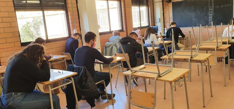 Exàmens de valencià a l’IES Leopoldo Querol de Vinaròs