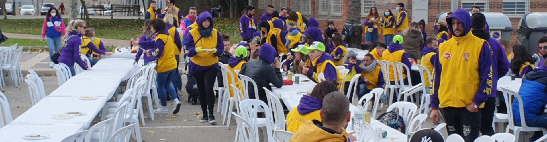 Fotos i vídeo: paelles de comparses del Carnaval