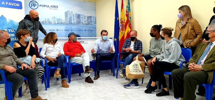 El PP inicia un procés participatiu per millorar i completar el Mercat municipal