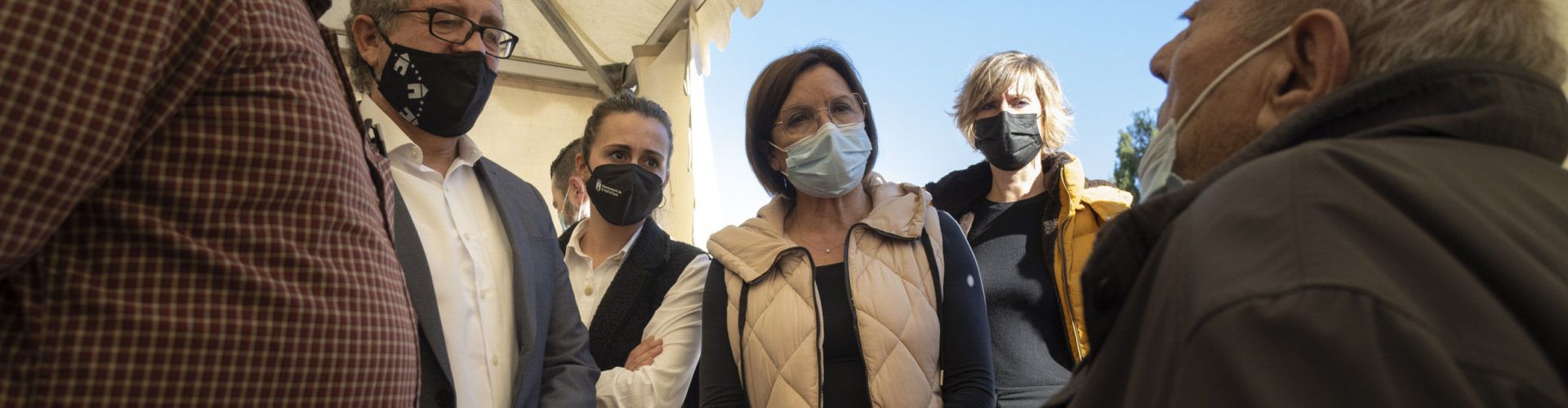 José Martí visita les exhumacions d’afusellats a Castelló, amb assistència del fill d’una veïna de Benicarló que tenia 6 anys quan el seu pare va ser afusellat