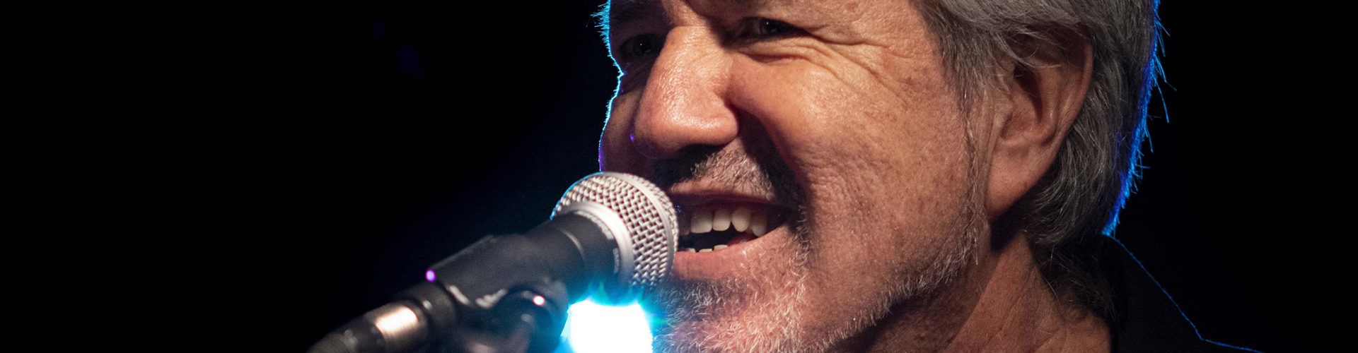 Arturo Gaya presenta ‘Bonaire 12’, el seu primer disc en solitari després de 44 anys en el món de la música