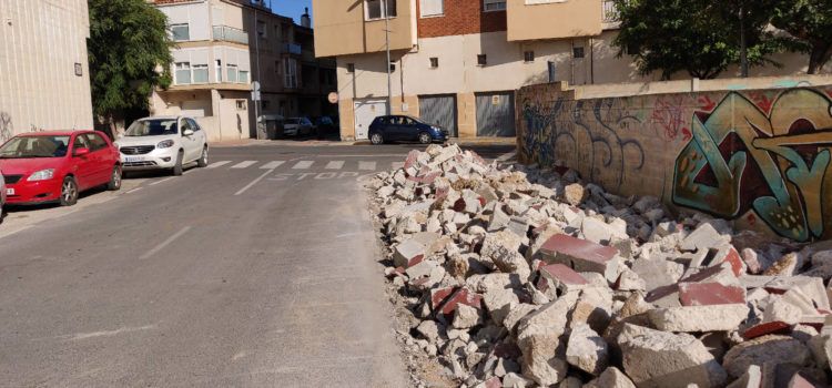 L’Ajuntament urbanitza el tram final del carrer de Les Camaraes