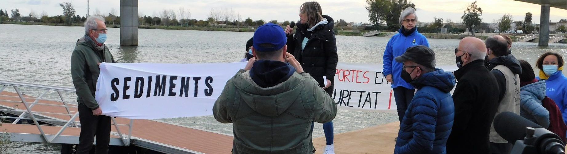 Concentració a Deltebre per demanar l’arribada de més sediments al tram final del riu