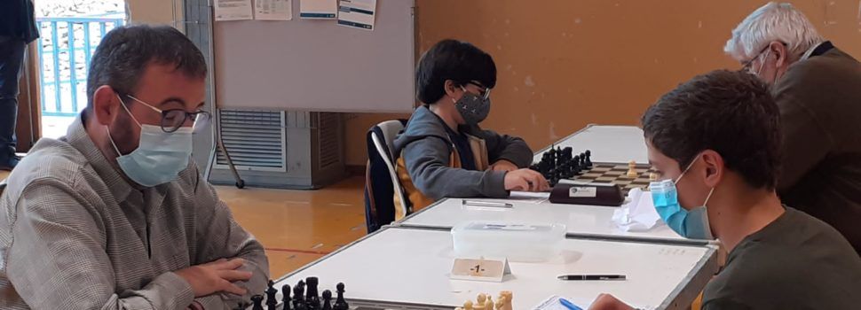 Enoc Altabás lidera en solitari el grup B de l’Individual d’escacs
