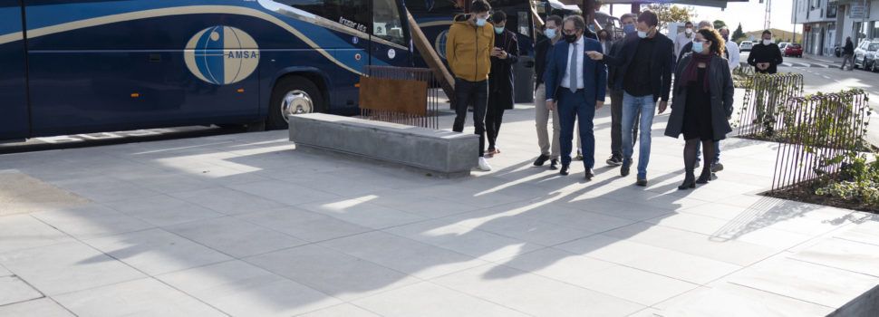José Martí visita la nova estació d’autobusos de Vinaròs finançada per la Diputació amb 200.000 euros