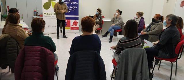 Èxit de participació en el curs de Cures a persones majors dependents a Càlig