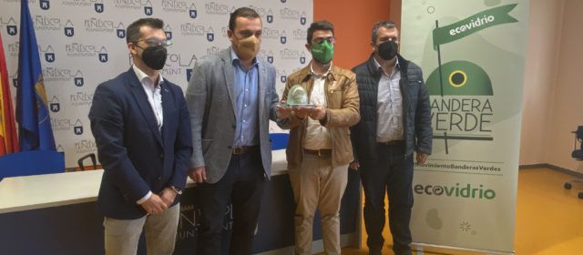 Peníscola rep el guardó Iglú Verd per superar el repte de recollida selectiva d’envasos de vidre durant la campanya Banderes Verdes