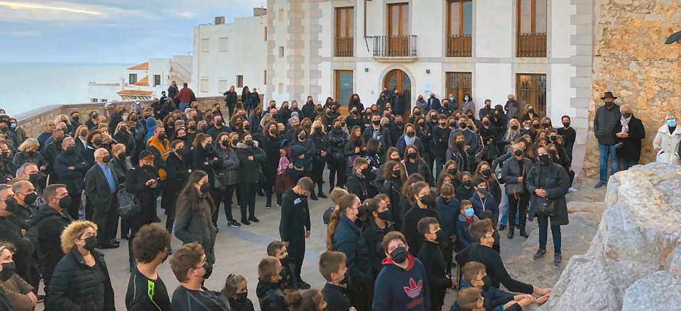 Peníscola difon un vídeo per a demanar el vot i aconseguir la il·luminació nadalenca de Ferrero Rocher