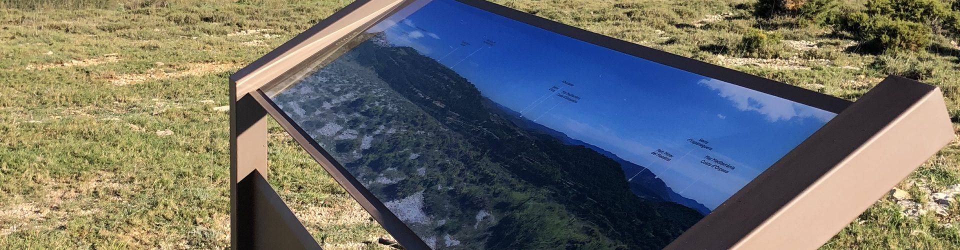 L’Alt Maestrat Human Land millora l’experiència del visitant amb la renovació de panells informatius