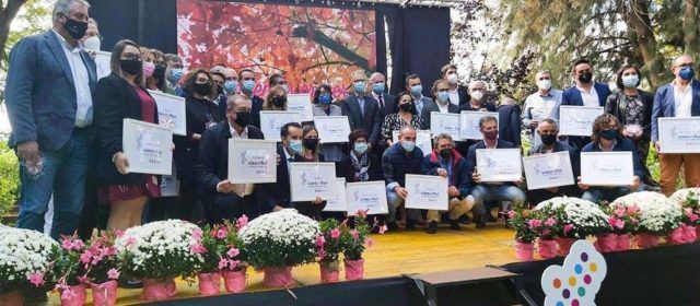 Vinaròs rep tres Flors d’Honor en la gala anual de Viles en Flor