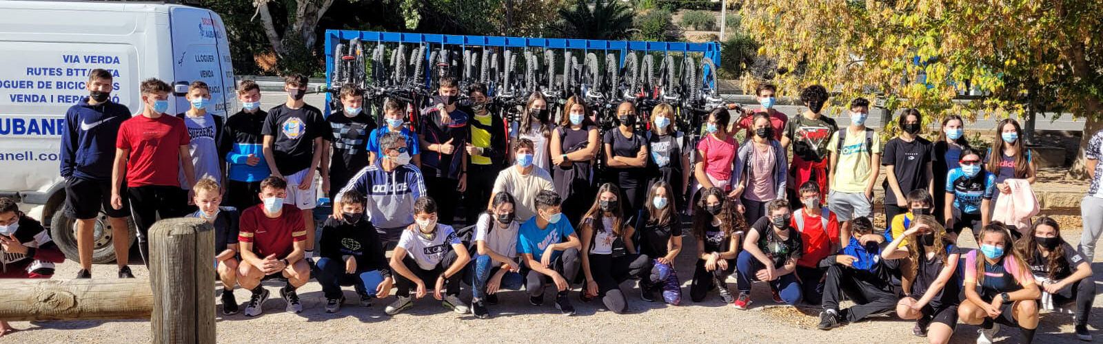 Alumnes del Coromines, en la via verda d’Horta fins Xerta