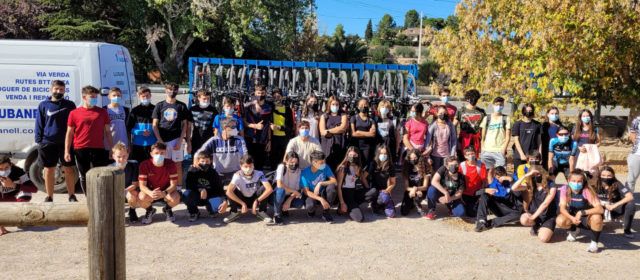 Alumnes del Coromines, en la via verda d’Horta fins Xerta