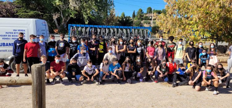 Alumnes del Coromines, en la via verda d’Horta fins Xerta