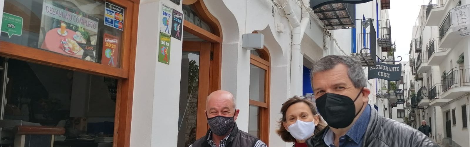 Els establiments de Peníscola es bolquen amb la votació