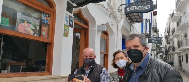 Els establiments de Peníscola es bolquen amb la votació
