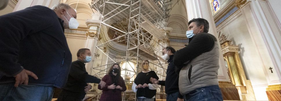 Ruth Sanz visita les obres de la cúpula de l’Ermita del Socors de Càlig que finança la Diputació amb 37.000 euros